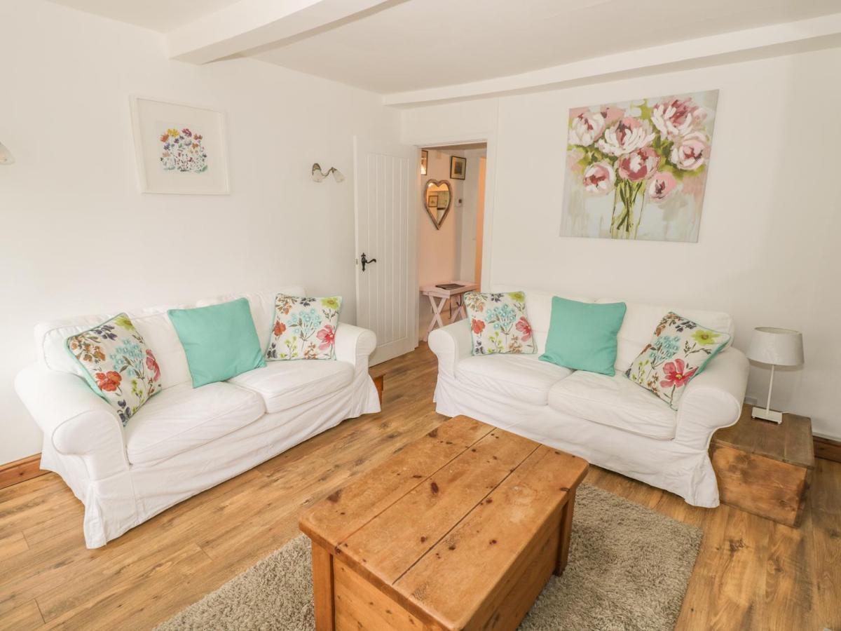 April Cottage برودواي المظهر الخارجي الصورة